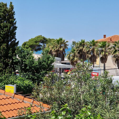 Pokoj s klimatizací pro 3 os. na poschodí