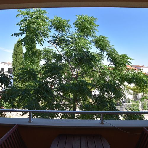 Camera dubla confort cu vedere spre curte