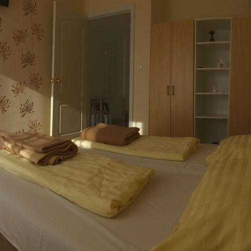 Apartament 5-osobowy na piętrze Przyjazny podróżom rodzinnym z 2 pomieszczeniami sypialnianymi