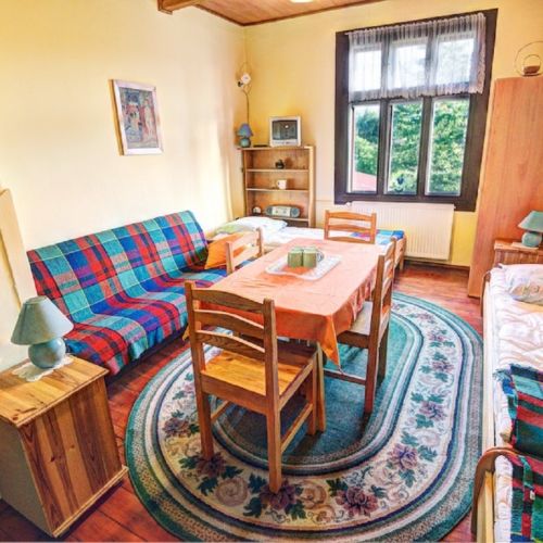 Pokój 4-osobowy na piętrze z widokiem na góry