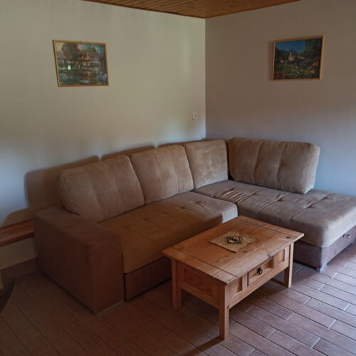 Classic Upstairs 2-Room Apartment for 4 Persons