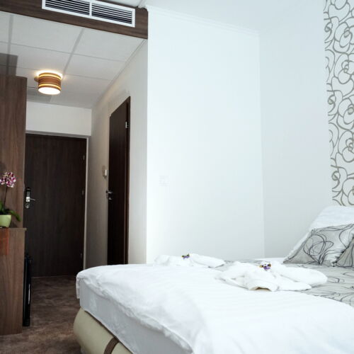 Pokoj s bezbariérovým přístupem pro 3 os. v přízemí (s možností přistýlky)