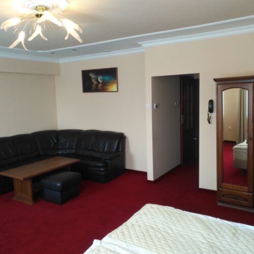 Apartament 4-osobowy na piętrze Lux z 2 pomieszczeniami sypialnianymi