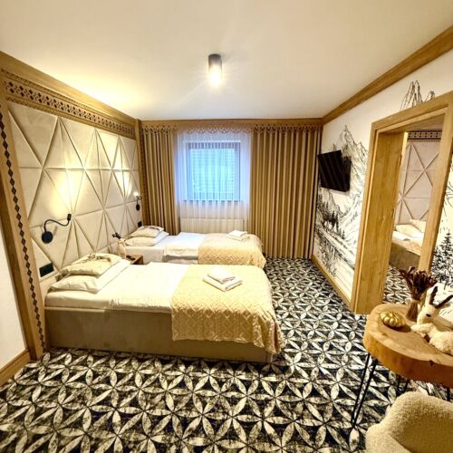 Camera cvadrupla cu cadă