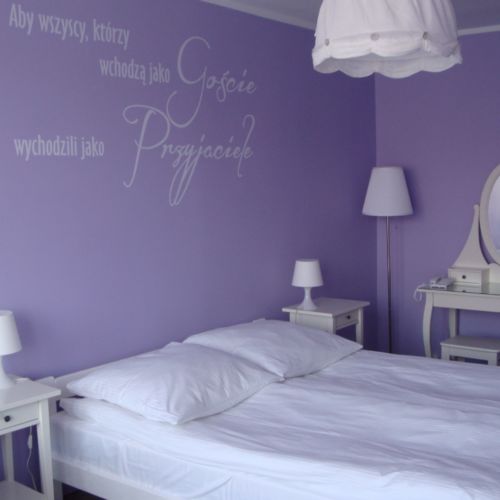 Classic Pokoj s manželskou postelí na poschodí