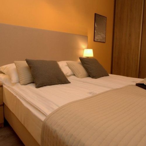 Apartament 4-osobowy z 2 pomieszczeniami sypialnianymi