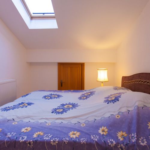 Apartament 4-osobowy na poddaszu 