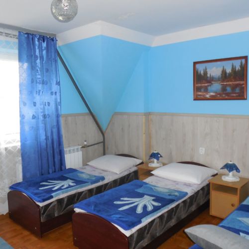 Pokój 3-osobowy na piętrze z widokiem na góry