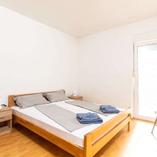 Apartament 8-osobowy na piętrze z tarasem z 4 pomieszczeniami sypialnianymi