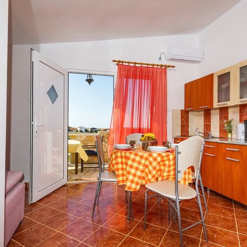 Pogled na more Na katu apartman za 2 osoba(e) sa 1 spavaće(om) sobe(om) (mogućnost dodavanja pomoćnog kreveta)