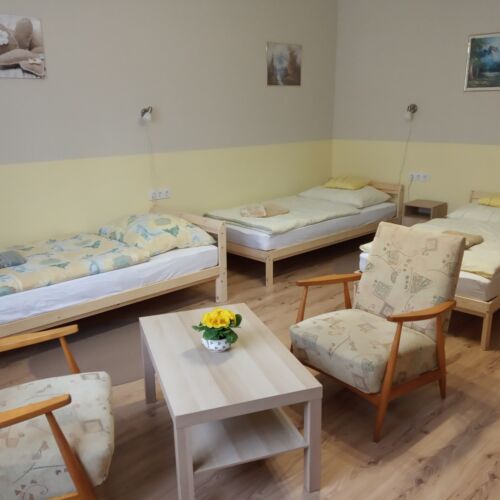 Garden View Whole House 2-Room Apartment for 5 Persons (extra bed available)