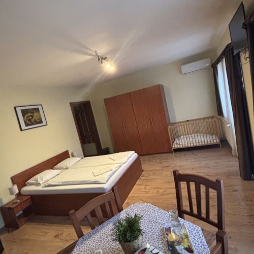 Pokój 6-osobowy na piętrze Superior