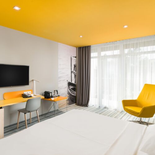 Camera twin cameră Dublă Standard cu balcon sau (se poate solicita pat suplimentar)