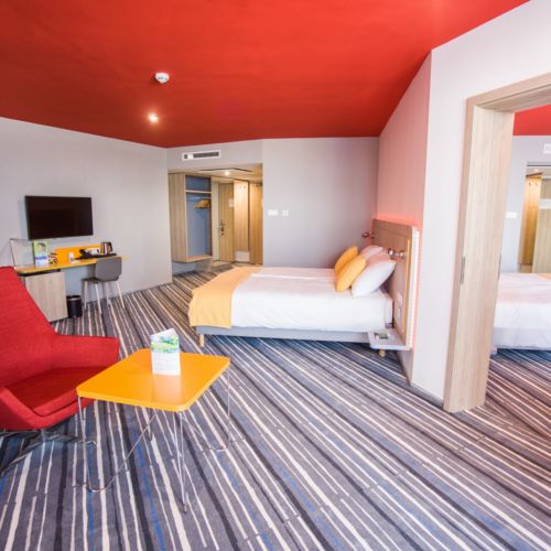 Suita familial(ă) cu balcon cu 2 camere pentru 4 pers. (se poate solicita pat suplimentar)