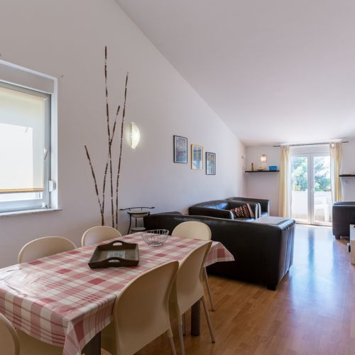 Apartament 5-osobowy na piętrze z klimatyzacją z 2 pomieszczeniami sypialnianymi