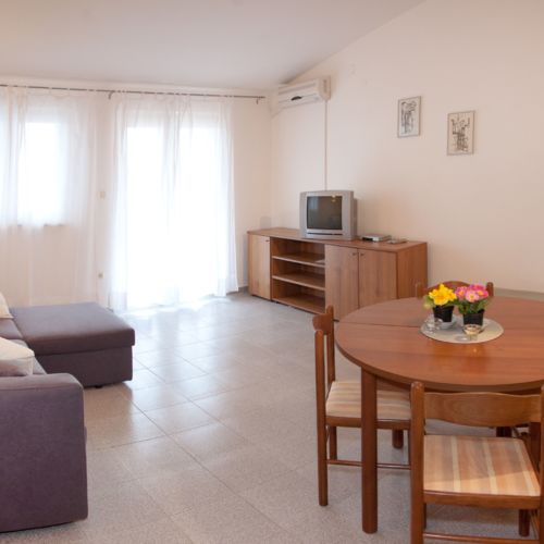 Apartman za 4 osoba(e) sa 2 spavaće(om) sobe(om)
