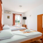 Studio 1-Room Suite for 3 Persons with Terrace