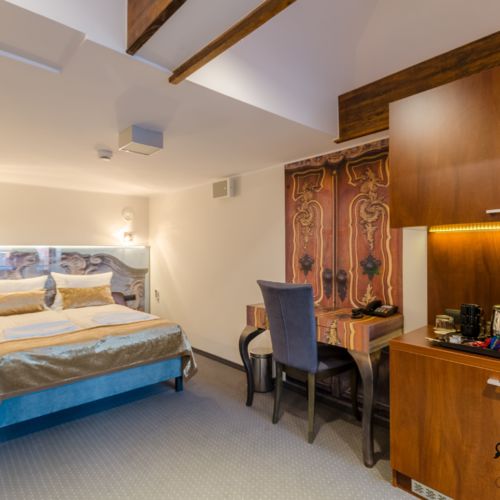 City View Family Triple Room