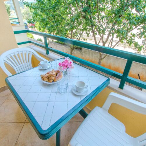 Sea View 2-Room Air Conditioned Apartment for 4 Persons