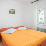 Apartman s klimatizací pro 8 os. se 4 ložnicemi na poschodí