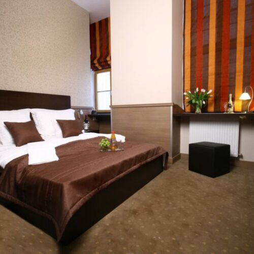 Standard Pokoj se sprchou s manželskou postelí