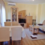 Upstairs 3-Room Air Conditioned Apartment for 6 Persons