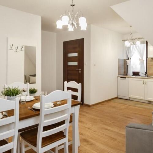 Apartament 4-osobowy z 2 pomieszczeniami sypialnianymi