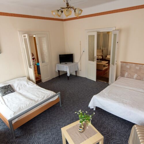 Rodinný Rekreační dům (jako celek) pro 8 os. celý Dům