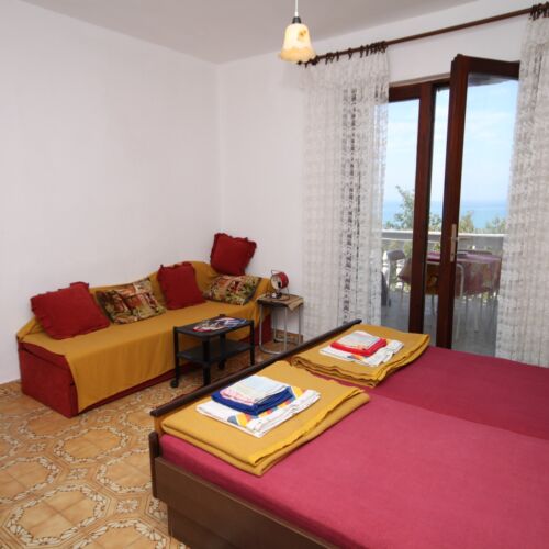 Sea View 1-Room Air Conditioned Apartment for 4 Persons A-6476-b