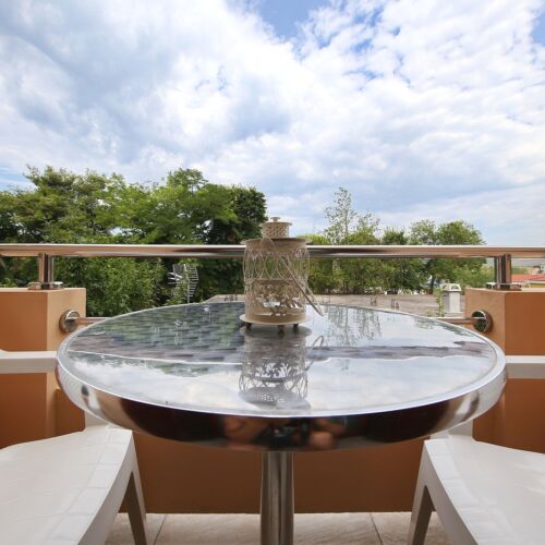 Apartament 4-osobowy z klimatyzacją z balkonem z 1 pomieszczeniem sypialnianym A-6229-a