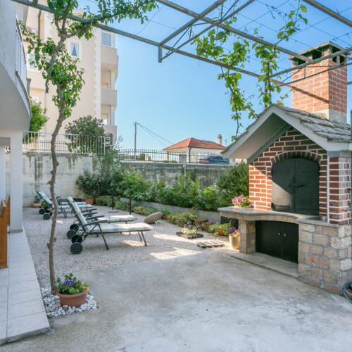 Apartament cu aer condiționat cu vedere spre mare cu 1 camera pentru 3 pers. A-6072-b