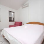 Apartman s klimatizací  s manželskou postelí s 1 ložnicí AS-383-a