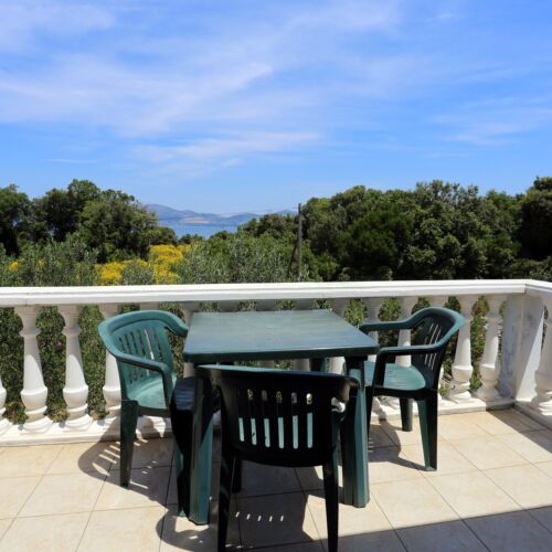 Apartament 3-osobowy z klimatyzacją z tarasem z 1 pomieszczeniem sypialnianym AS-10127-a