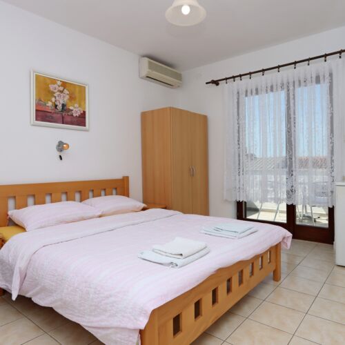 Pokój 2-osobowy z klimatyzacją z widokiem na morze S-2362-b