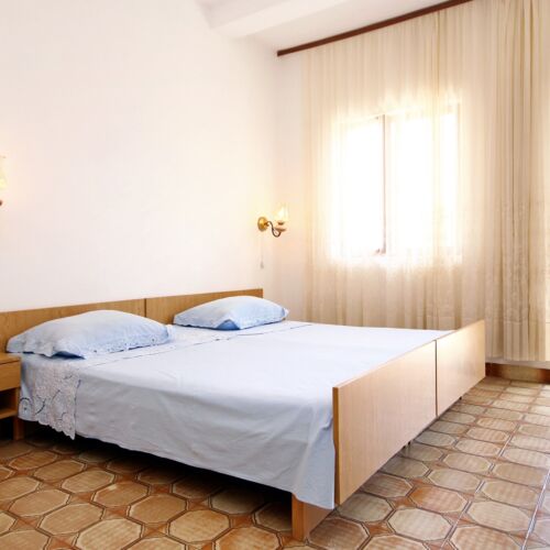 Apartament 3-osobowy z tarasem z 1 pomieszczeniem sypialnianym AS-10003-b