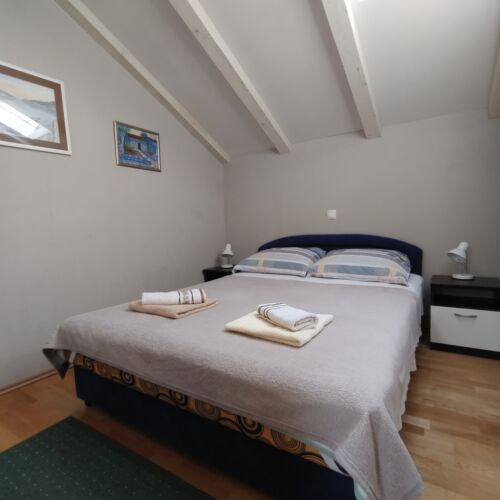 Sea View 1-Room Air Conditioned Apartment for 3 Persons A-11003-a