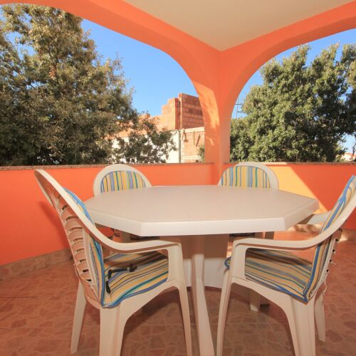 Apartament 4-osobowy z klimatyzacją z tarasem z 1 pomieszczeniem sypialnianym A-9354-b