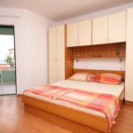 Apartman s klimatizací pro 4 os. s 1 ložnicí s výhledem na moře AS-6907-a