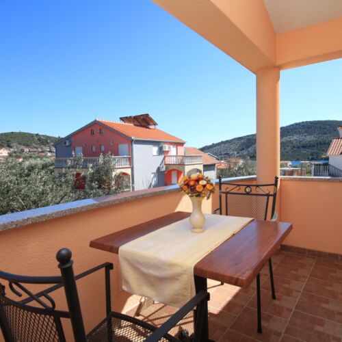 Sea View 1-Room Air Conditioned Apartment for 2 Persons AS-8660-a