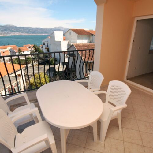 Apartament cu aer condiționat cu vedere spre mare cu 1 camera pentru 2 pers. A-4836-c