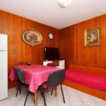 Apartament cu aer conditionat cu vedere spre mare cu 2 camere pentru 5 pers. A-8651-a