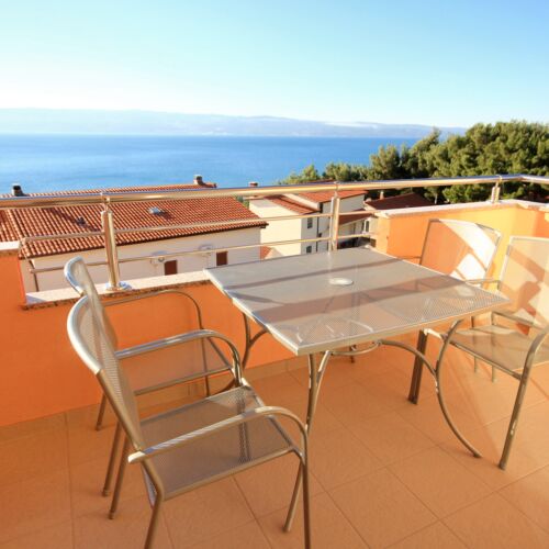 Apartament 4-osobowy z klimatyzacją z widokiem na morze z 1 pomieszczeniem sypialnianym A-9437-i