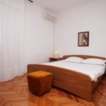 Izba s klimatizáciou  s manželskou posteľou S-6288-d