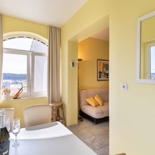 Apartament cu aer condiționat cu terasă cu 1 camera pentru 2 pers. A-3203-a