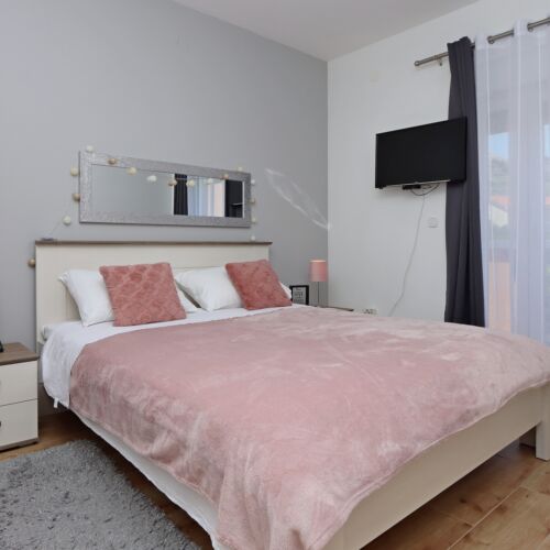 Apartament cu aer condiționat cu vedere spre mare cu 1 camera pentru 2 pers. A-6412-b