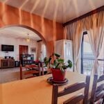 Apartman s klimatizací pro 8 os. se 3 ložnicemi s výhledem na moře A-627-e