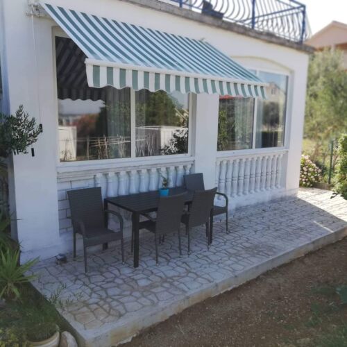 Apartament cu aer condiționat cu vedere spre mare cu 2 camere pentru 4 pers. A-5827-b