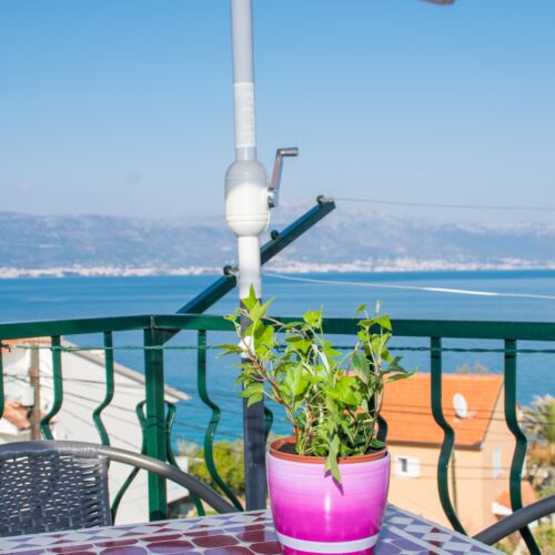 Apartament cu aer condiționat cu vedere spre mare cu 2 camere pentru 4 pers. A-1126-b