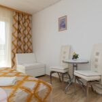 Tengerre néző légkondicionált 6 fős apartman 2 hálótérrel A-2992-b