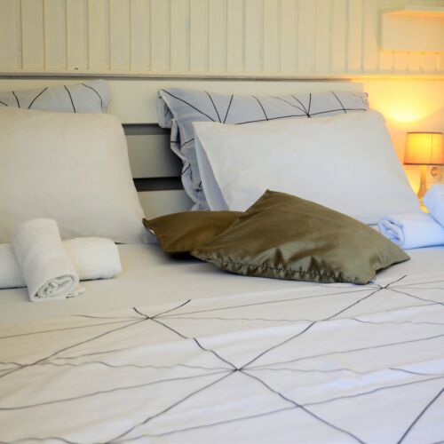 Sea View 2-Room Air Conditioned Apartment for 6 Persons A-10238-a